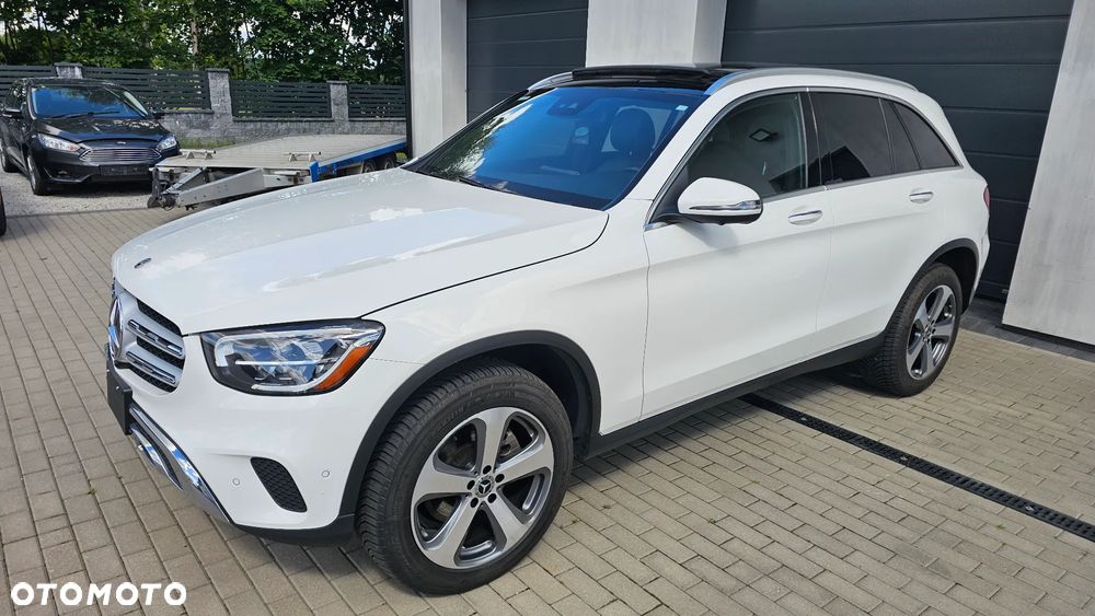 Mercedes-Benz GLC 300 4Matic 9G-TRONIC Exclusive - 2