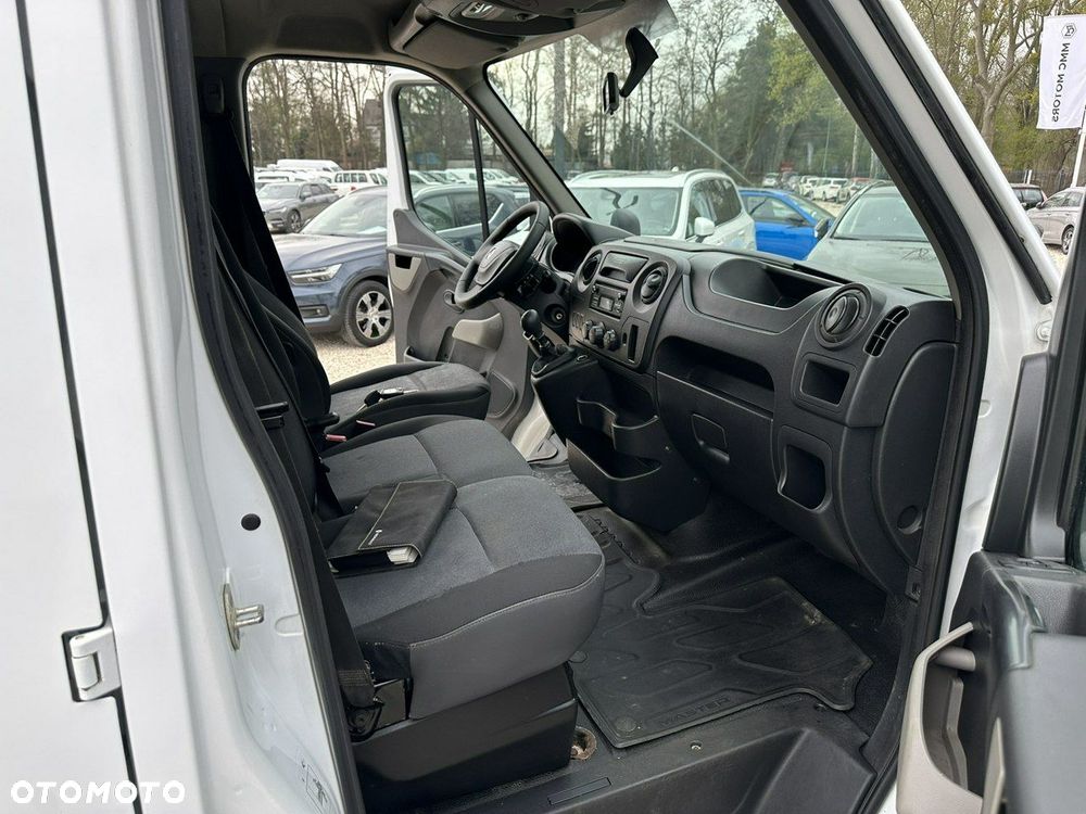 Renault Master - 15