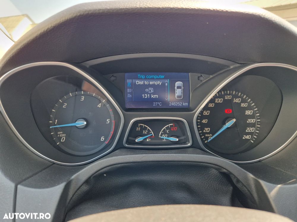 Ford Focus 1.6 TDCI DPF Ambiente - 5
