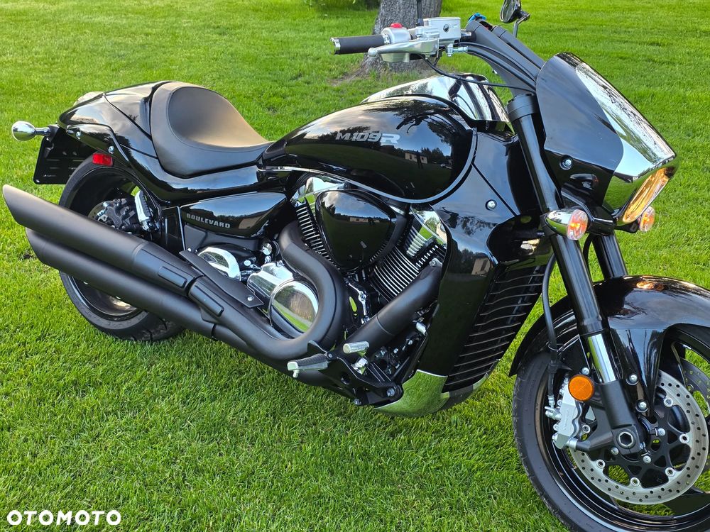 Suzuki Boulevard - 14
