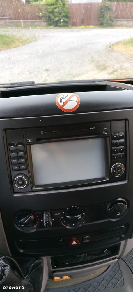 Mercedes-Benz 211 CDI (Model W906) - 29
