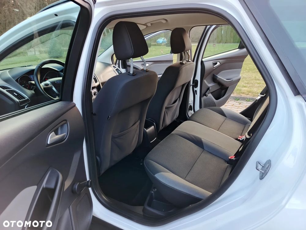 Ford Focus 2.0 TDCi Edition - 14