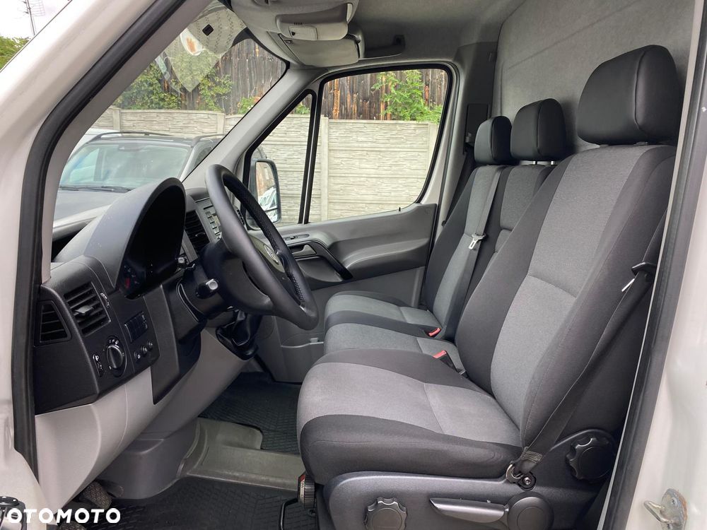 Volkswagen CRAFTER - 8