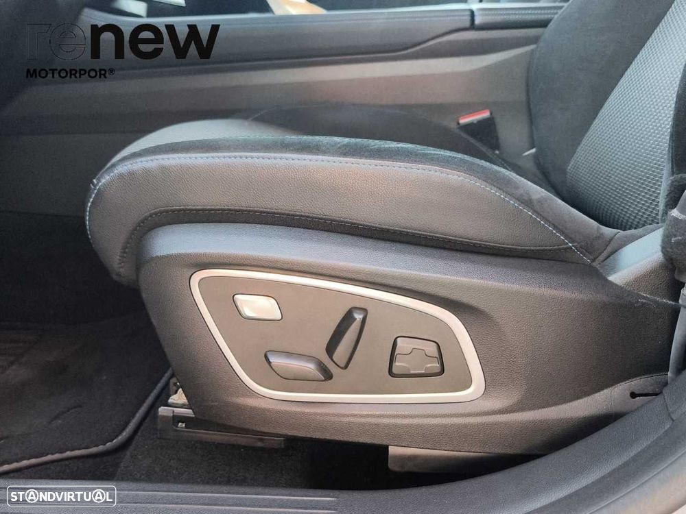 Renault Austral 1.2 E-Tech Techno Espirit - 13