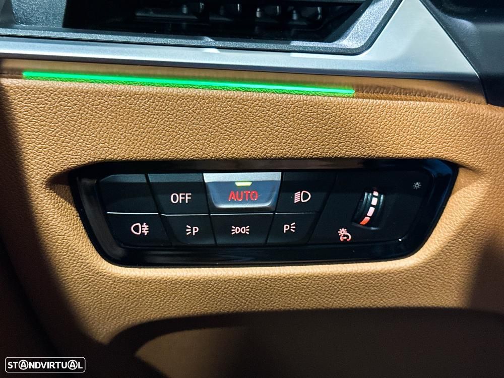 BMW i4 eDrive40 Pack Desportivo M - 50