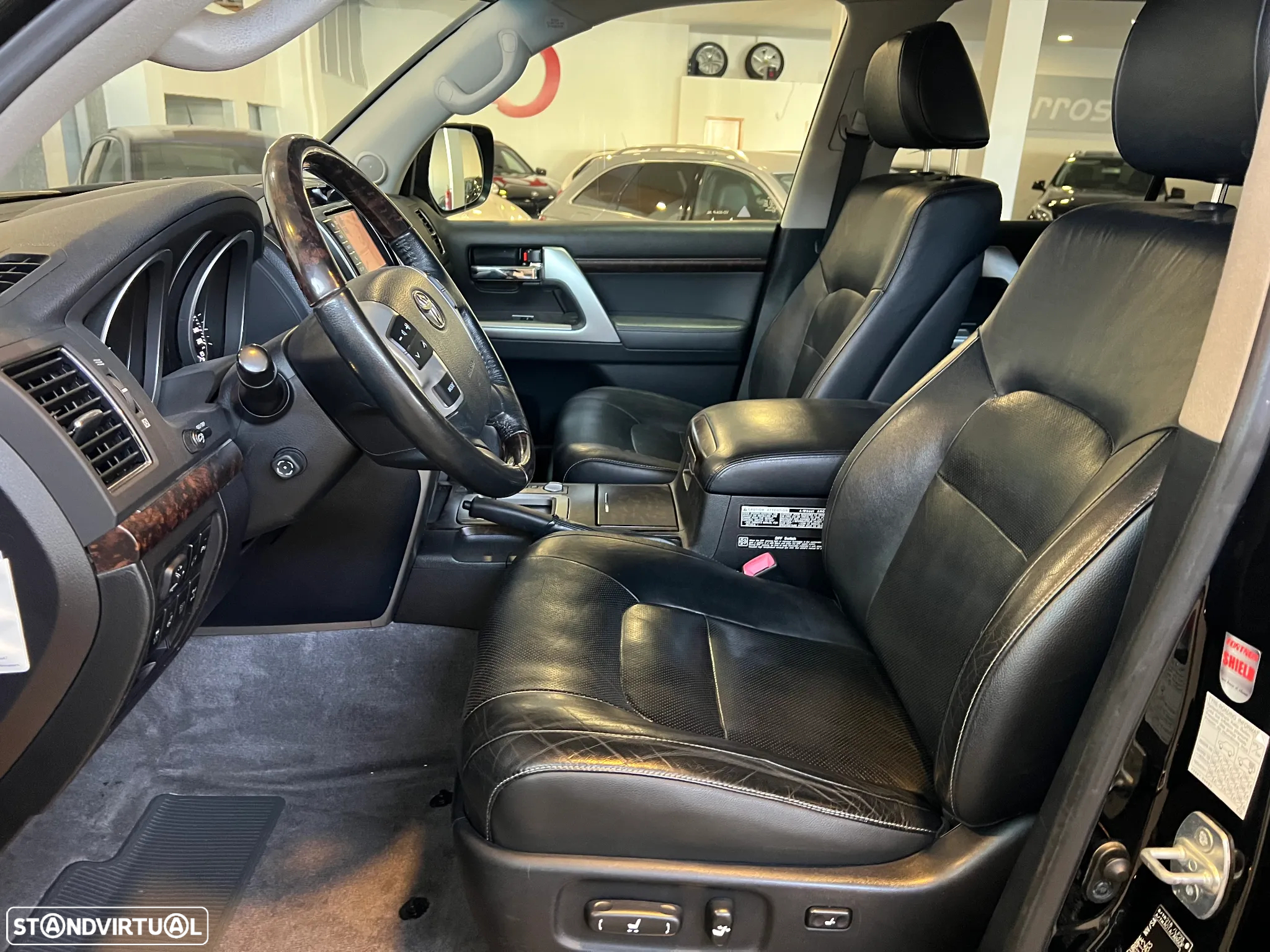 Toyota Land Cruiser V8 D-4D Auto Executive - 19