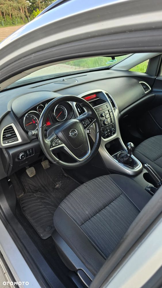 Opel Astra 1.4 Turbo Color Edition - 12