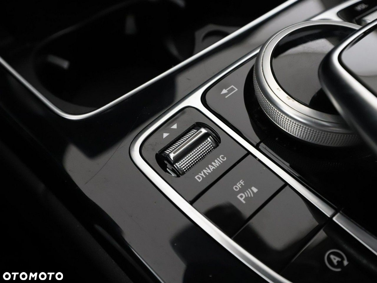 Mercedes-Benz Klasa C 180 T 7G-TRONIC Avantgarde - 26