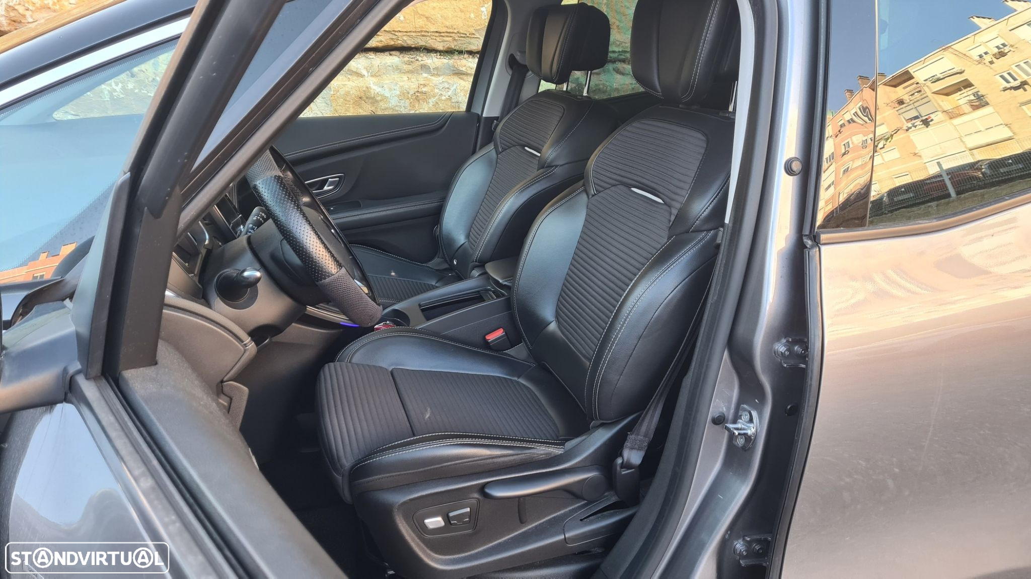 Renault Grand Scénic 1.6 dCi Bose Edition SS - 41