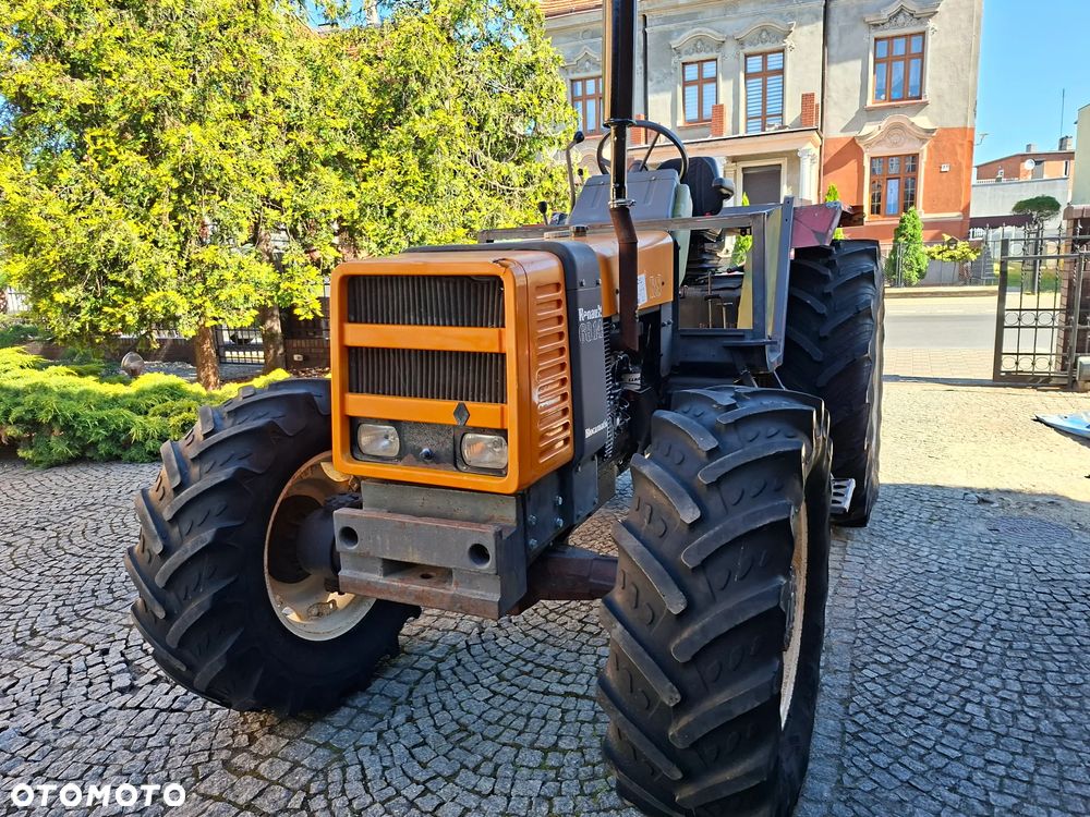 Renault 6814 - 2