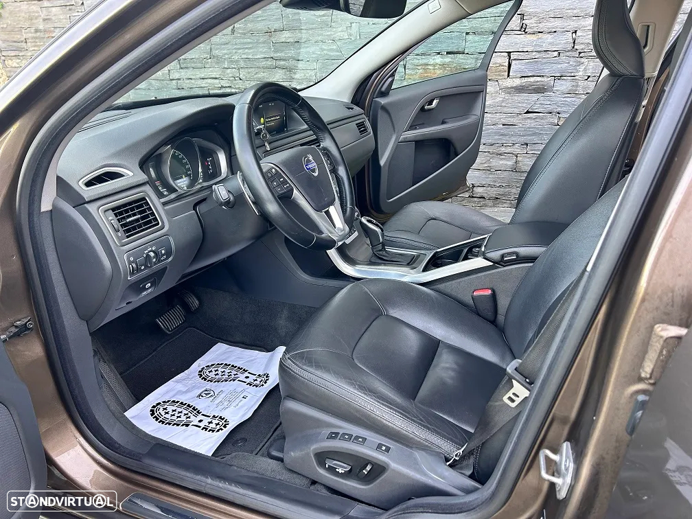 Volvo XC 70 2.0 D4 Summum Dynamic Geartronic - 11
