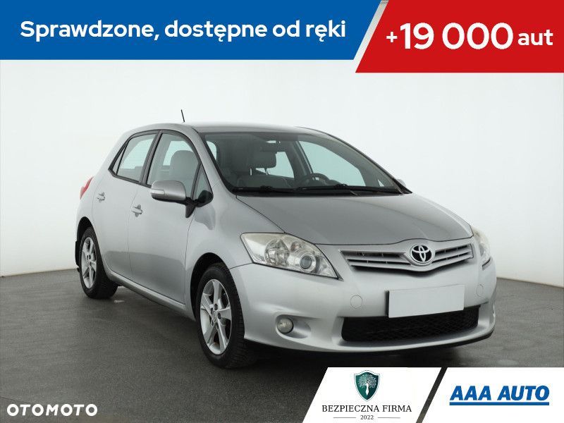 Toyota Auris - 2