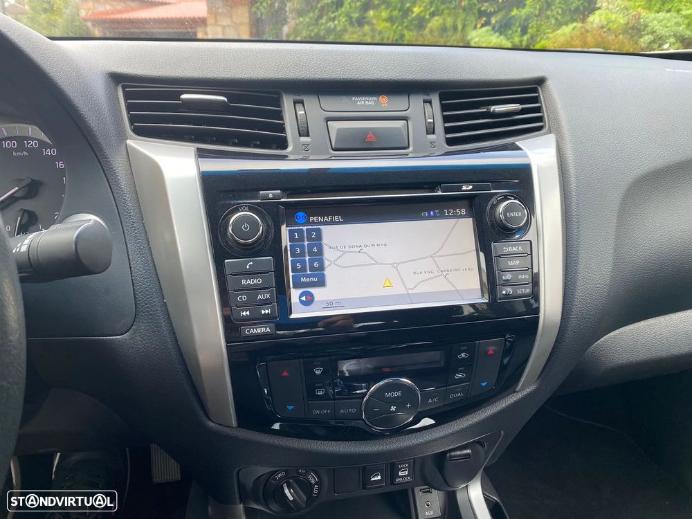 Nissan Navara 2.3 dCi CD 4WD N-Connecta Nav+Barras - 4