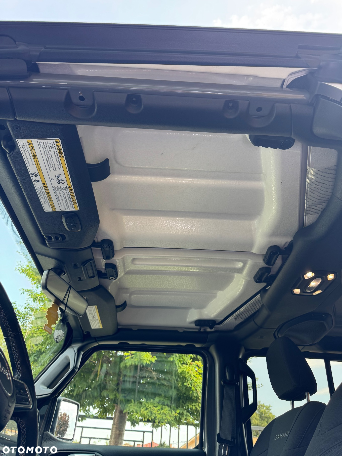 Jeep Wrangler - 22