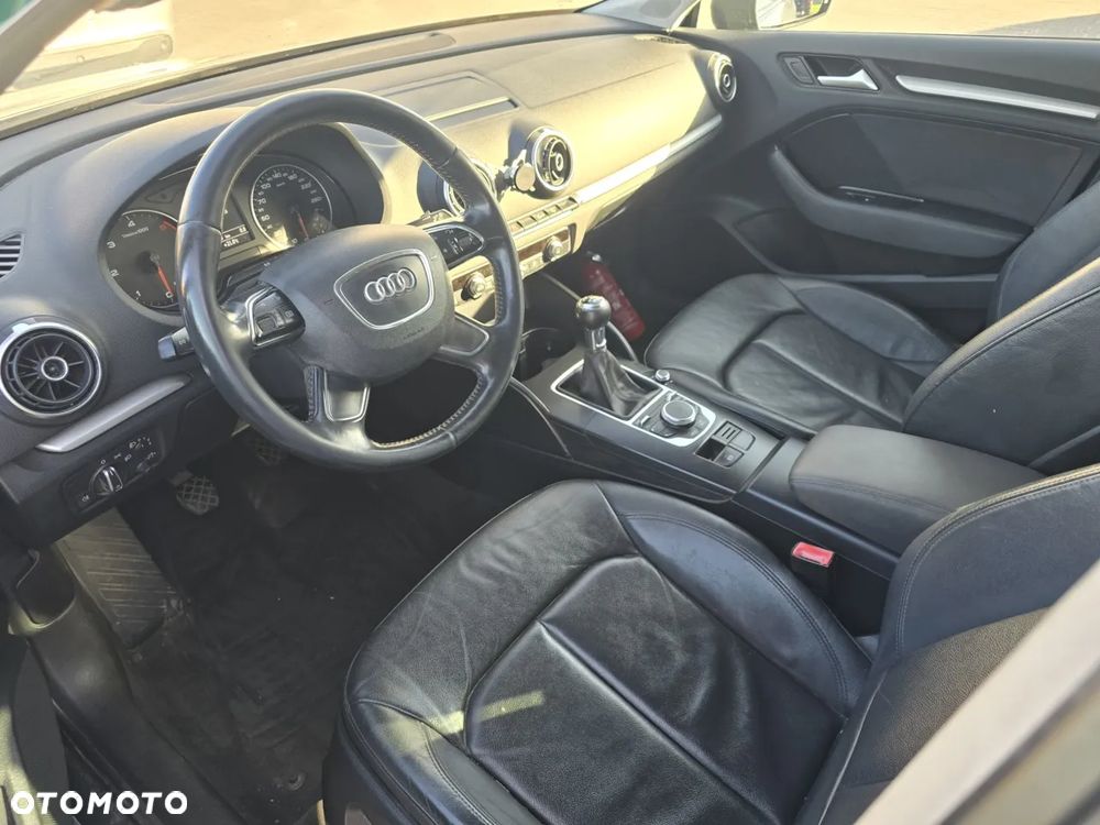 Audi A3 Sportback 1.6 TDI Attraction - 5