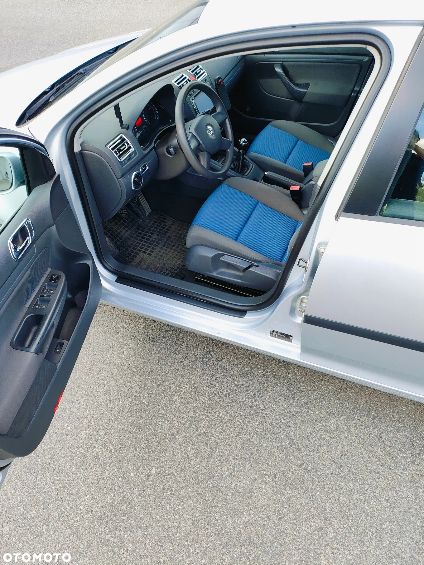 Volkswagen Golf 1.6 Trendline - 4