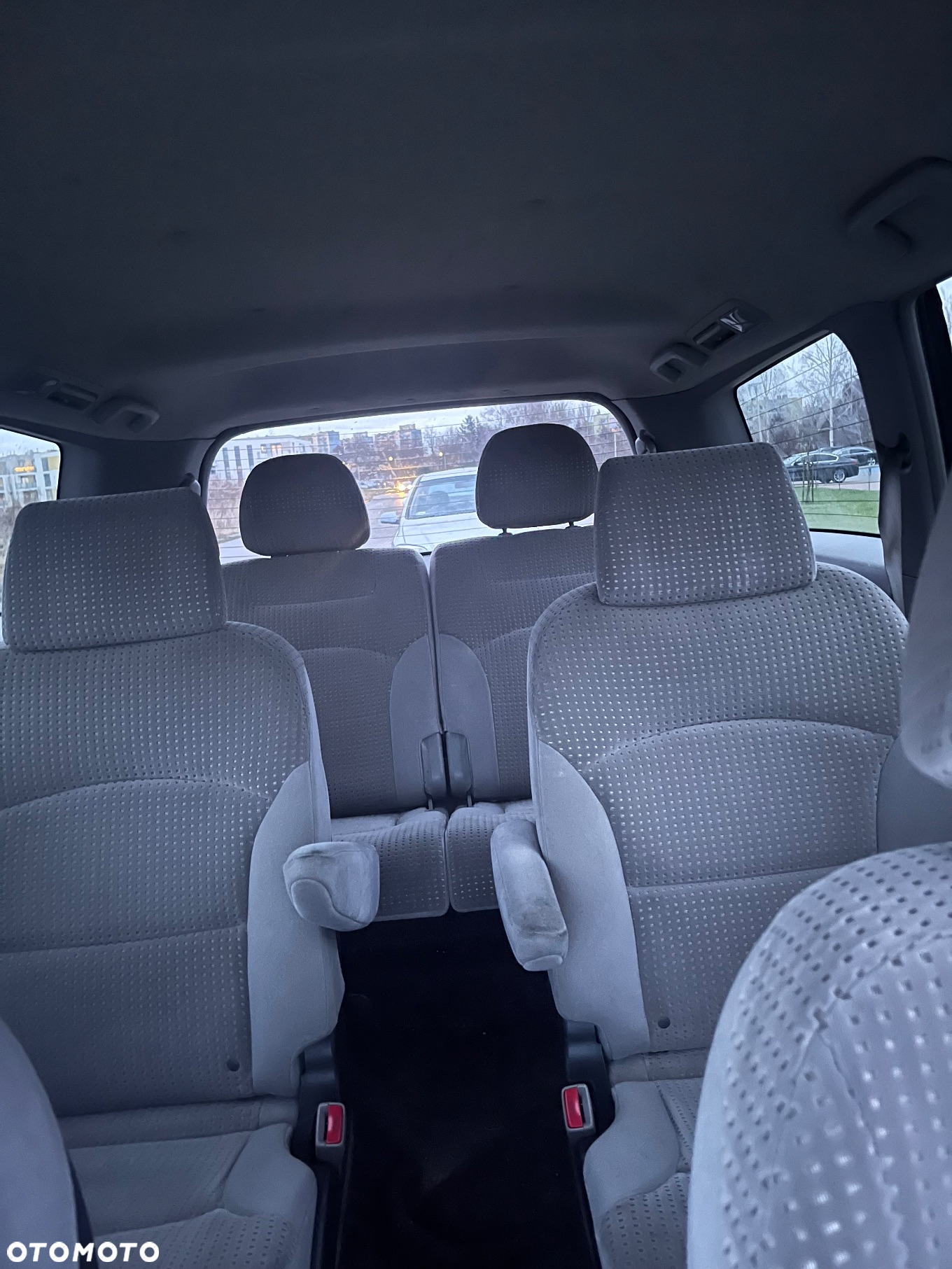 Mitsubishi Grandis - 7