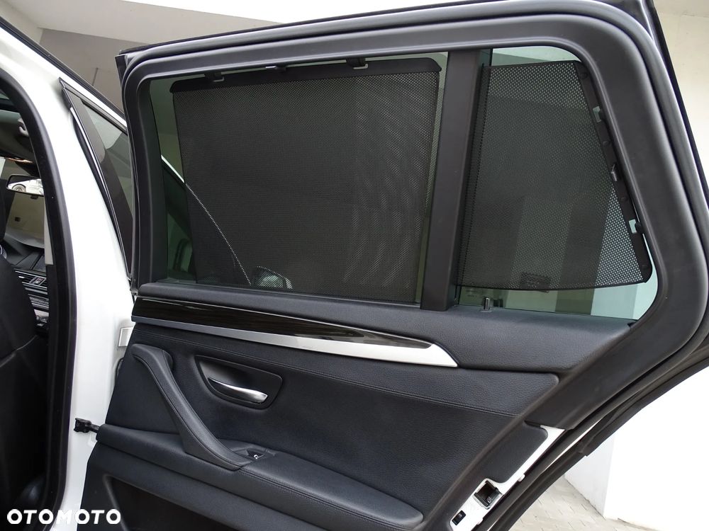 BMW Seria 5 530d xDrive Sport-Aut Luxury Line - 10