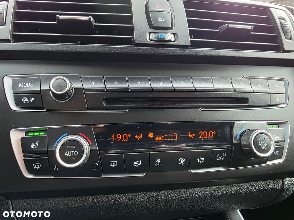 BMW Seria 1 116i Sport Line - 16