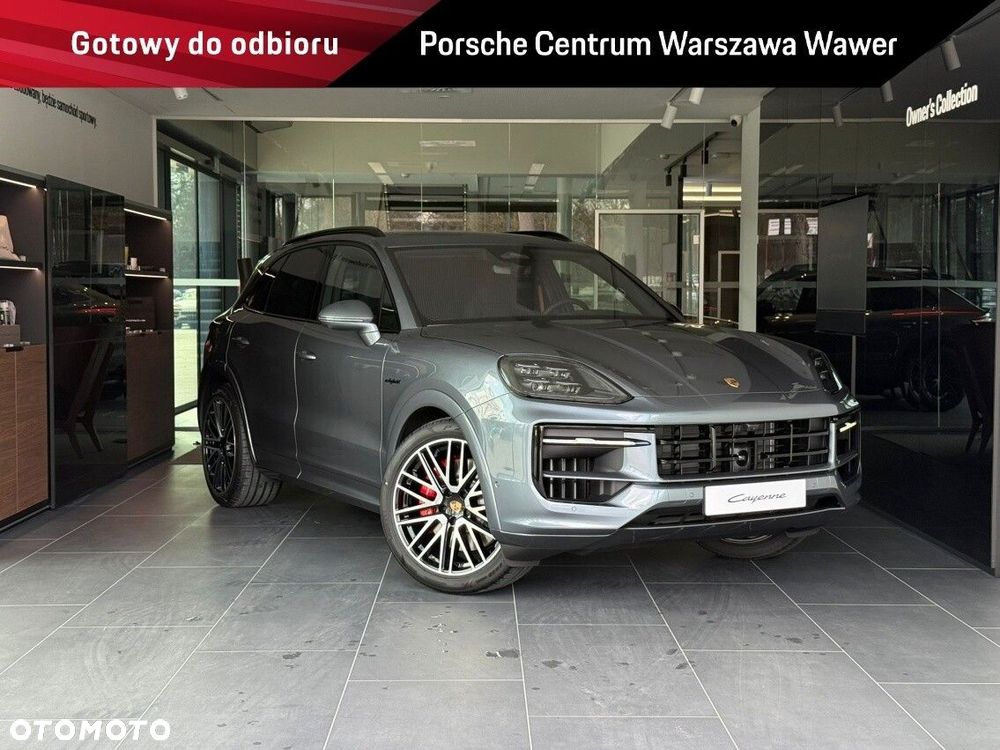 Porsche Cayenne - 1