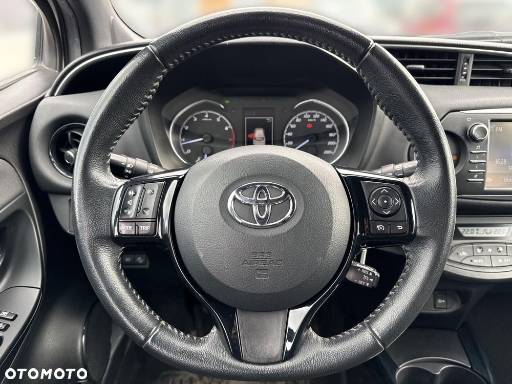 Toyota Yaris 1.5 Selection - 13