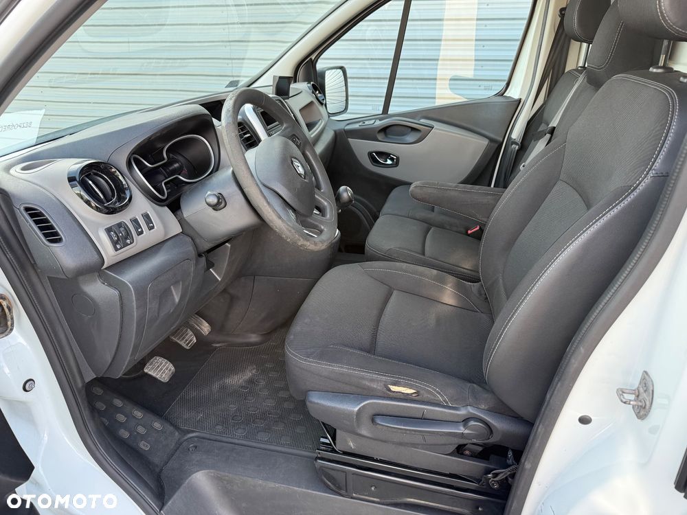 Renault Trafic - 11