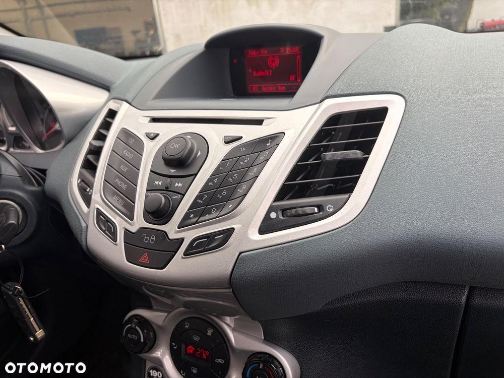 Ford Fiesta 1.25 Titanium - 21