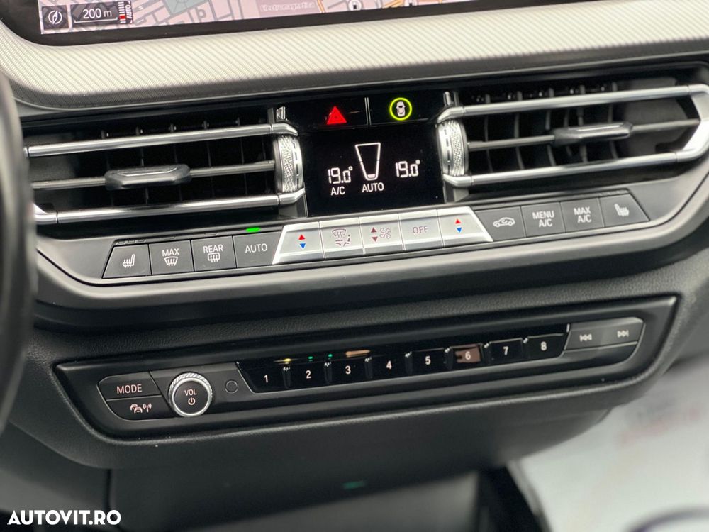 BMW Seria 2 218i AT - 16