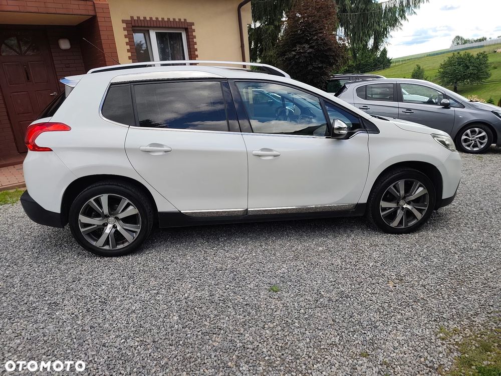 Peugeot 2008 1.6 e-HDi Allure S&S - 13