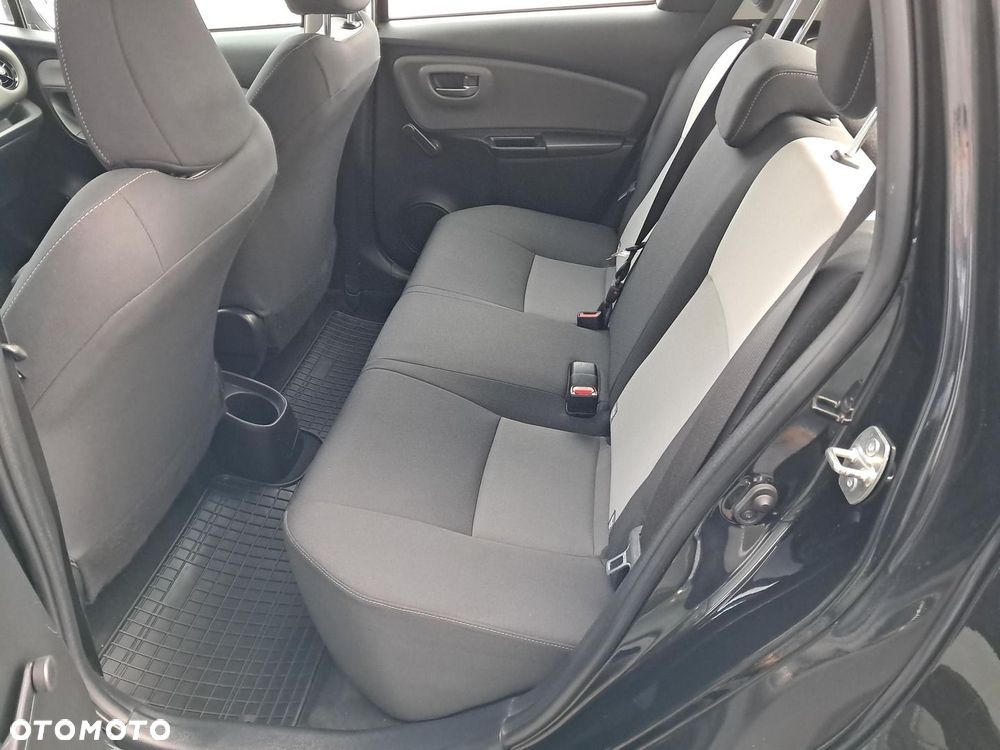 Toyota Yaris 1.5 Premium CVT - 10