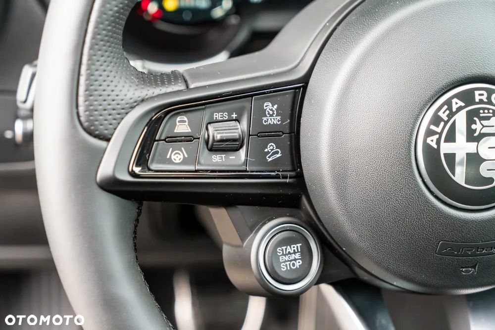 Alfa Romeo Stelvio 2.0 Turbo Veloce Q4 - 23