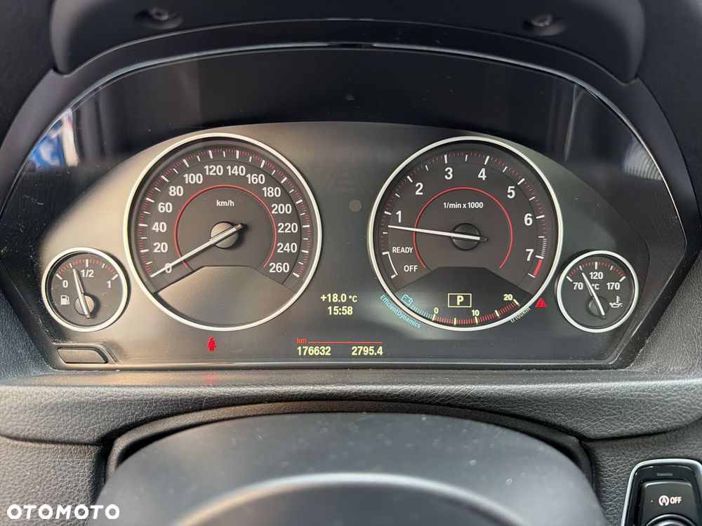 BMW Seria 3 328i xDrive - 12