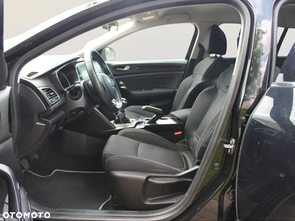 Renault Megane ENERGY TCe 130 LIMITED - 7