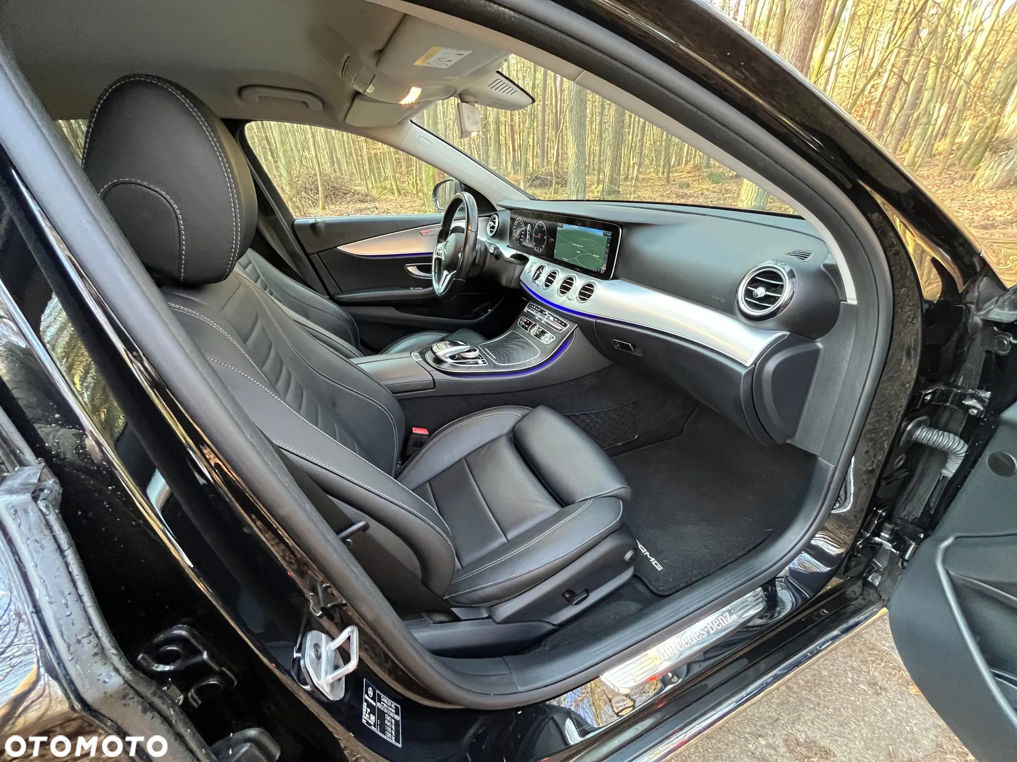 Mercedes-Benz Klasa E 200 d T 9G-TRONIC - 21