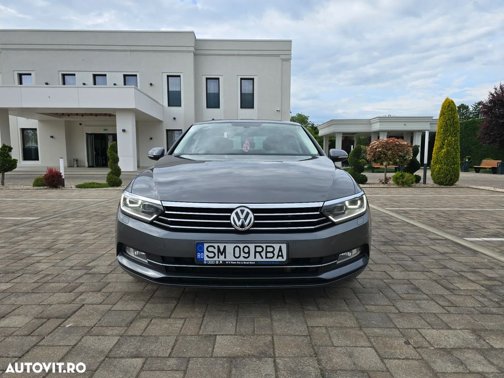 Volkswagen Passat 2.0 TDI DSG Comfortline - 28