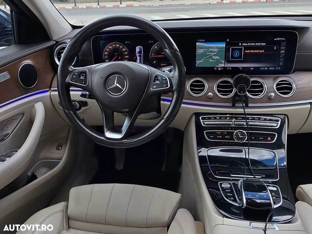 Mercedes-Benz E - 9