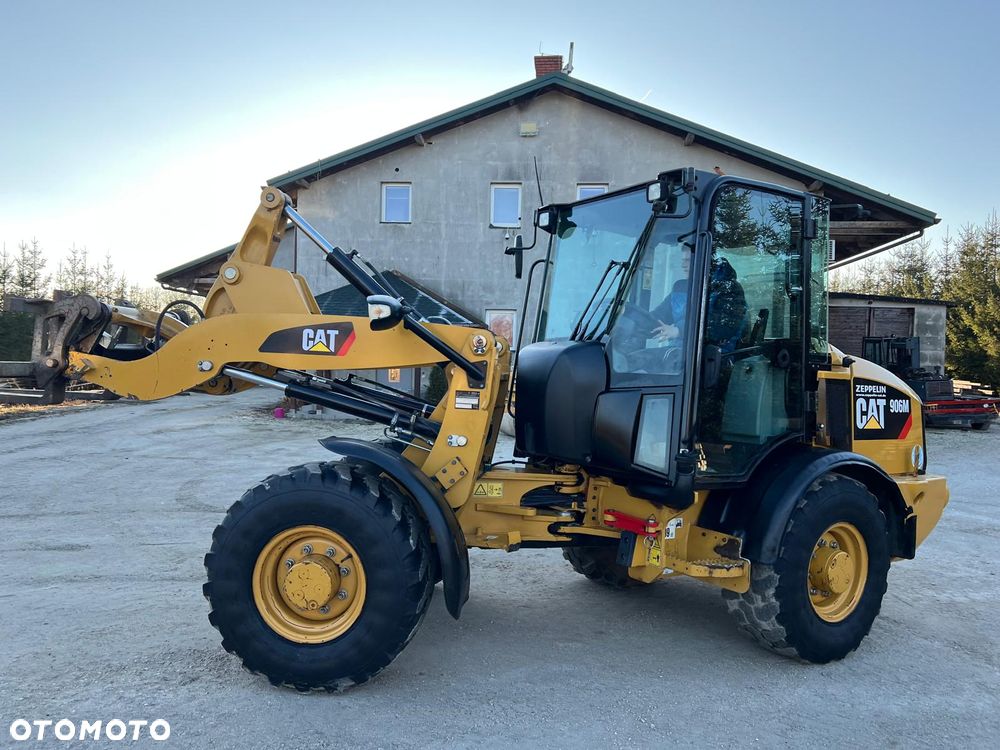 Caterpillar ŁADOWARKA CAT 906M 906 907 908 łyżka pług widły  Liebherr 506 Volvo L25 - 27