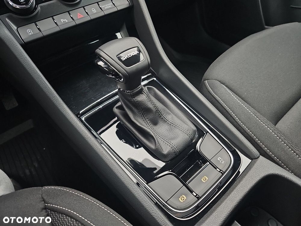 Skoda Karoq 1.5 TSI ACT Selection DSG - 25