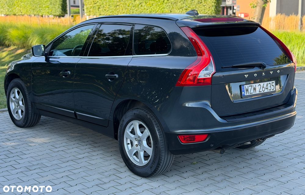 Volvo XC 60 D5 AWD Momentum - 13