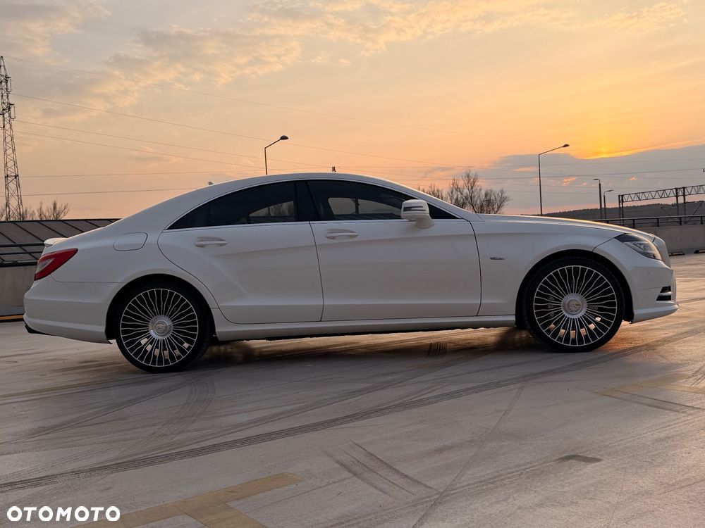 Mercedes-Benz CLS 500 BlueEffICIENCY - 20