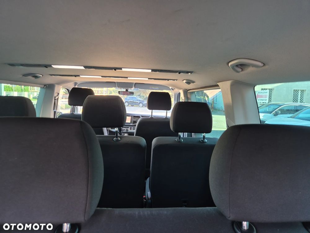 Volkswagen Caravelle - 25