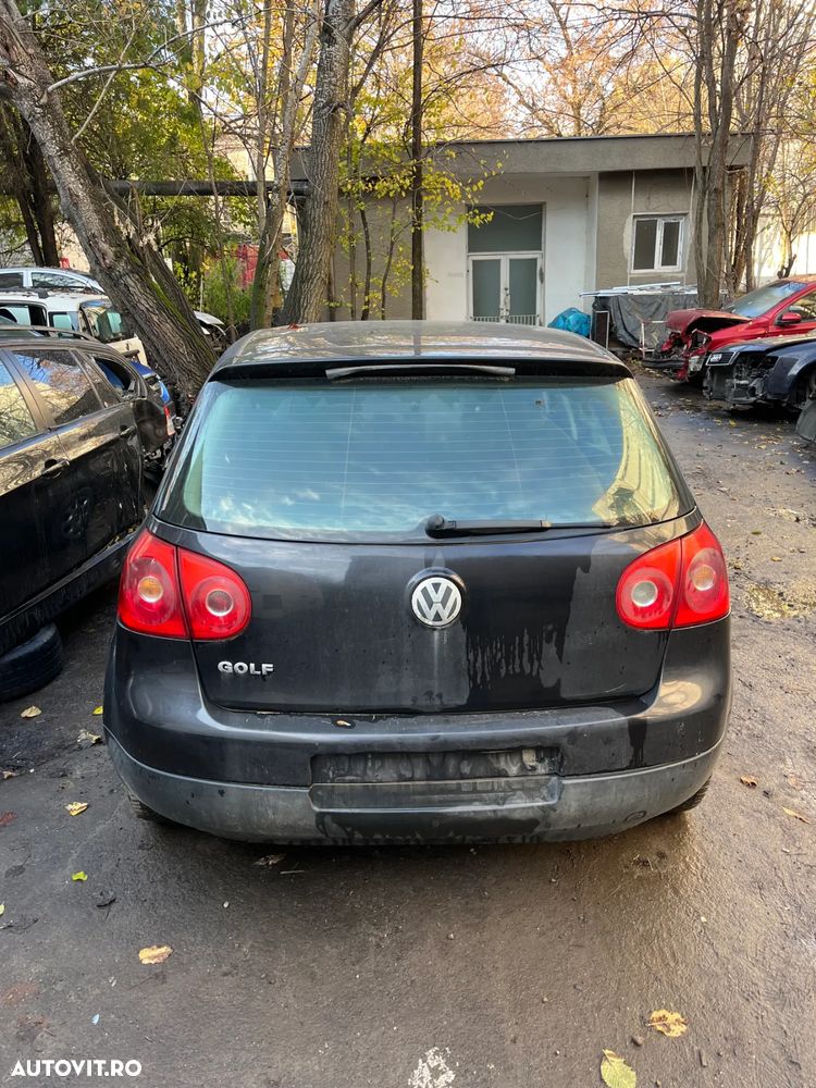 Dezmembrez VW Volkswagen Golf 5 negru diesel 2007 - 11