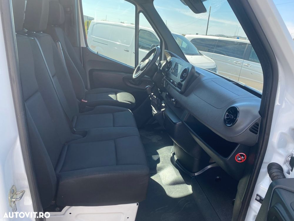 Mercedes-Benz SPRINTER - 8