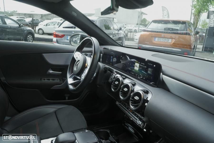 Mercedes-Benz CLA 180 d Shooting Brake AMG Line Aut. - 13
