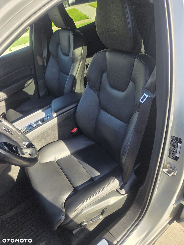 Volvo XC 60 - 8