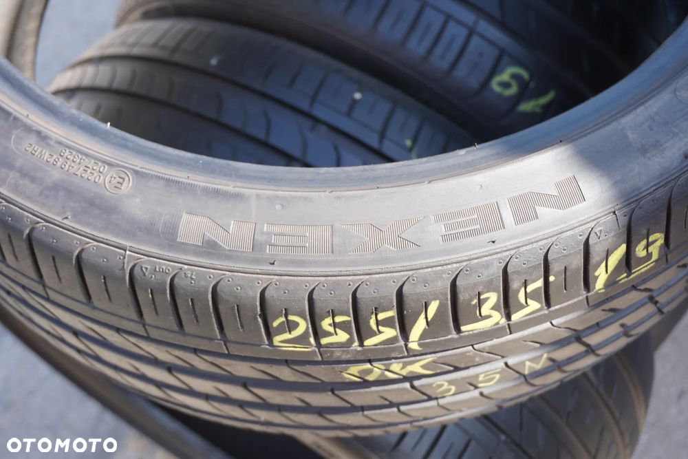 Nexen N'Fera SU1 255 35 19 22r - 6