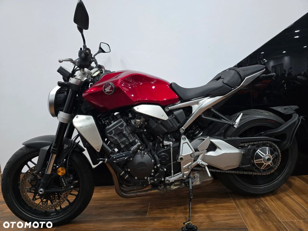 Honda CB - 22