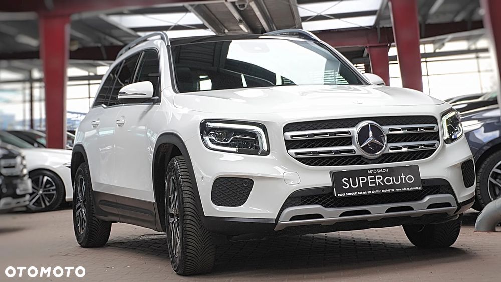 Mercedes-Benz GLB 250 4-Matic 8G-DCT - 3