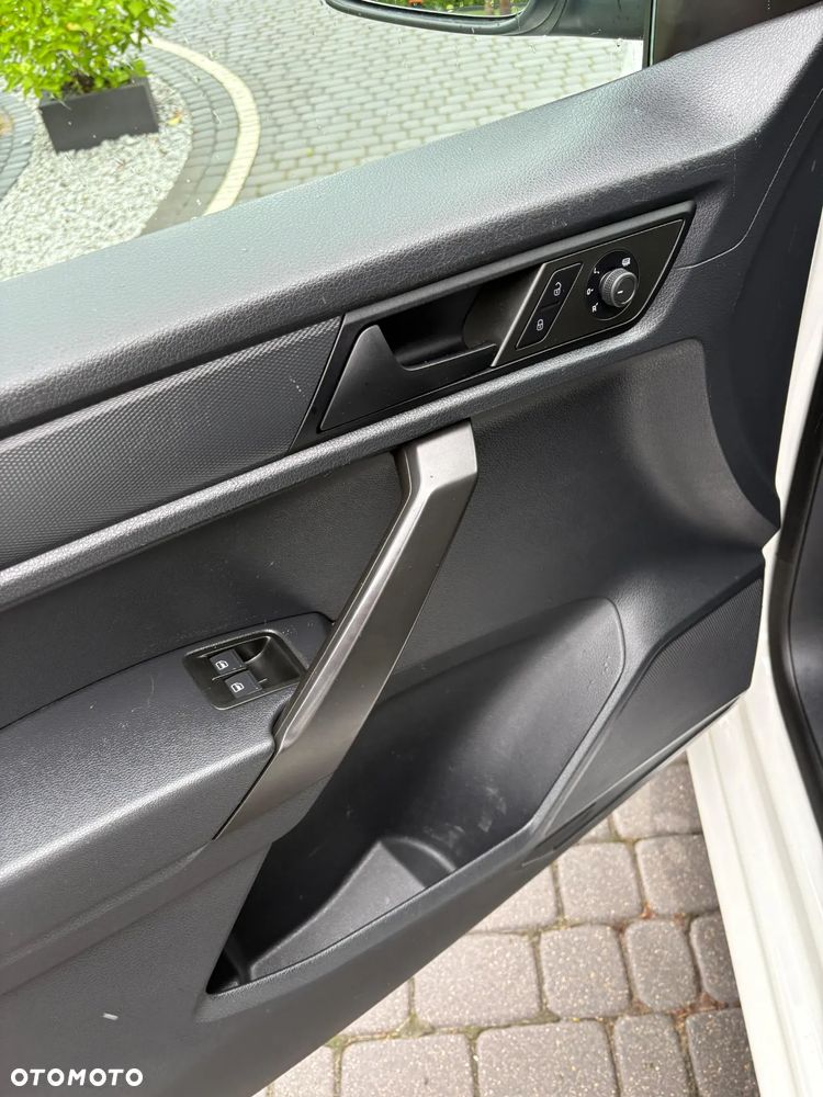 Volkswagen Caddy - 17