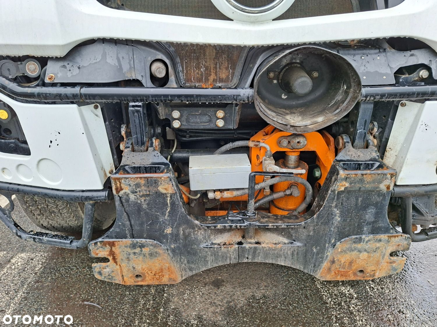 MIKANN Unimog U527 4X4 - 27